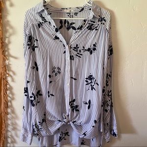 Maurices button up top